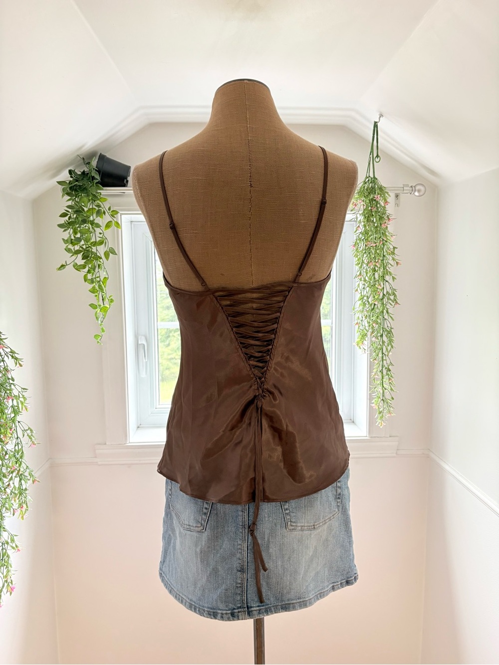 La Vie En Rose Brown Lace-Up Satin Cami - Picture 2 of 4